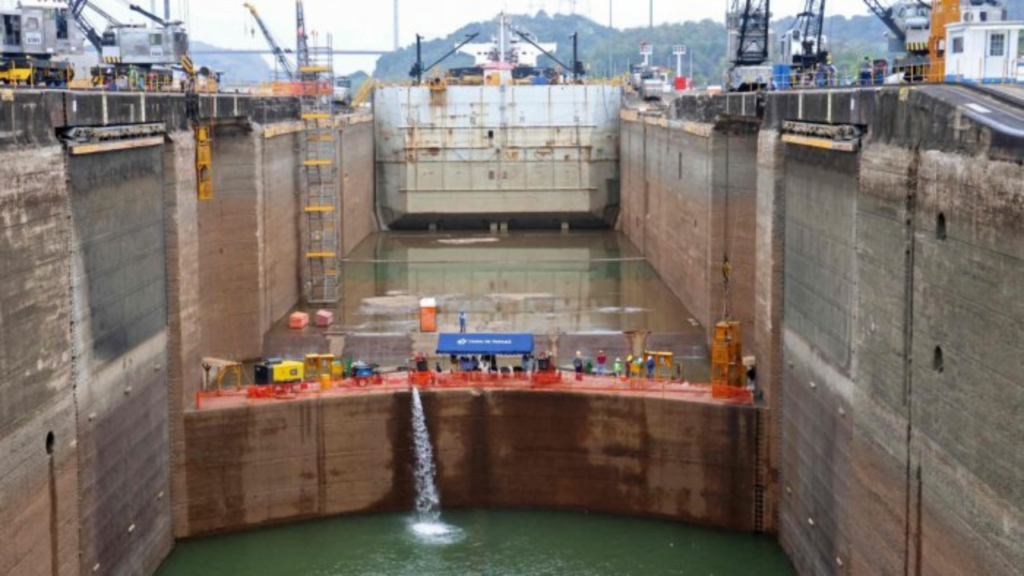 maintenance work on the pedro miguel chamber of the panama canal